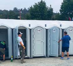 Best Portable Toilet Rental for Emergency Services  in USA